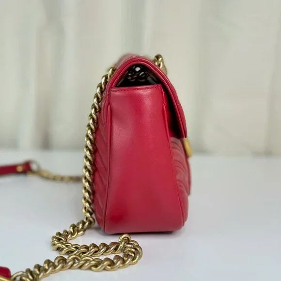 Gucci GG Red Medium Marmont Shoulder Bag Crossbody with Gold Chain Strap - Picture 4 of 8